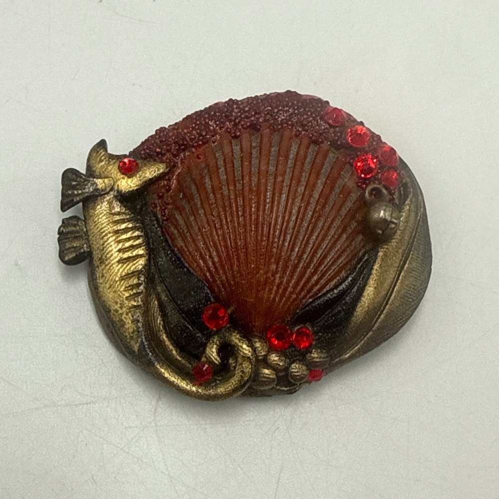 Kelly Miloro Artisan Seahorse Shell‎ Brooch Red Rhinestone Nautical Art Pin